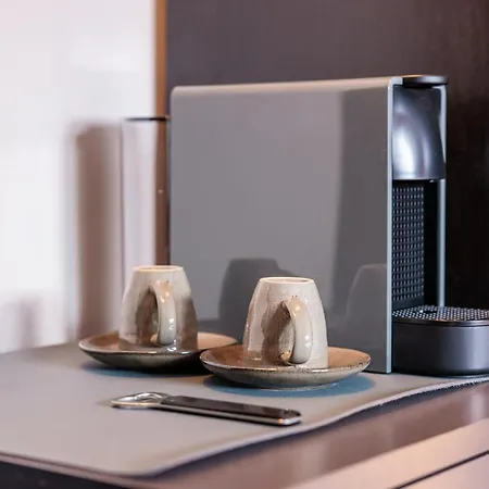 No 8 Bed & Bar ヴェルビエール