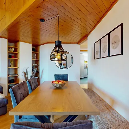 ホテル No 8 Bed & Bar ヴェルビエール