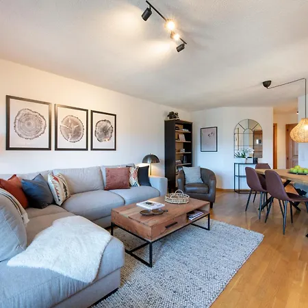 ホテル No 8 Bed & Bar ヴェルビエール