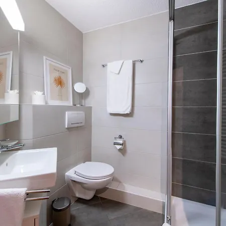 ホテル No 8 Bed & Bar ヴェルビエール