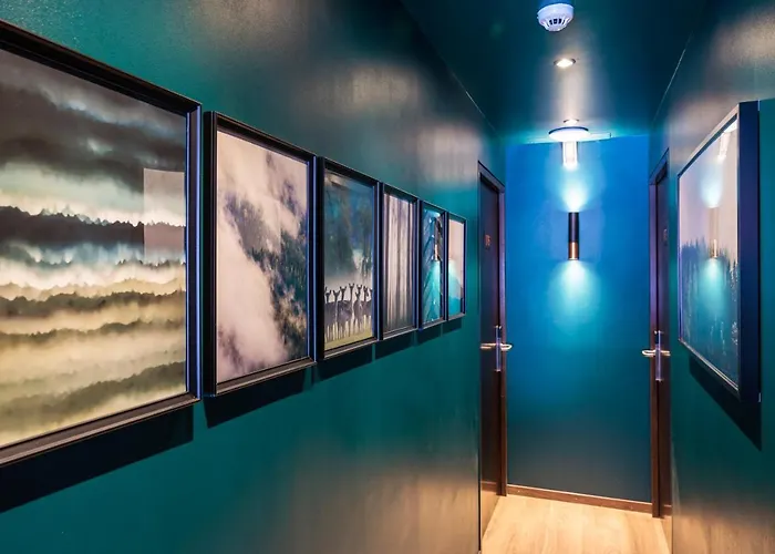 酒店 No 8 Bed & Bar