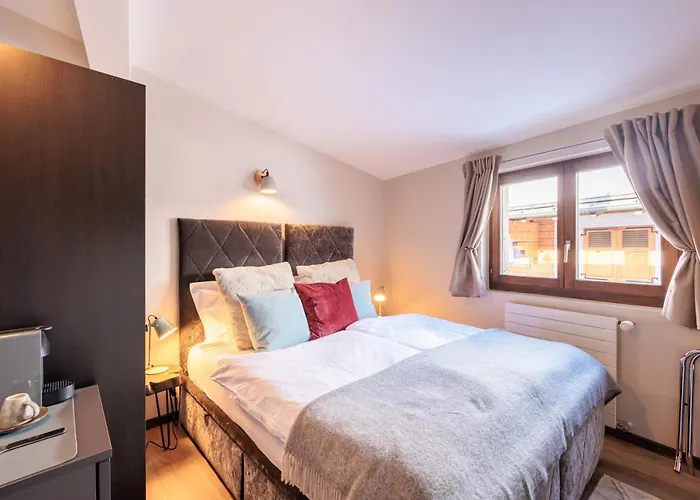 No 8 Bed & Bar 酒店