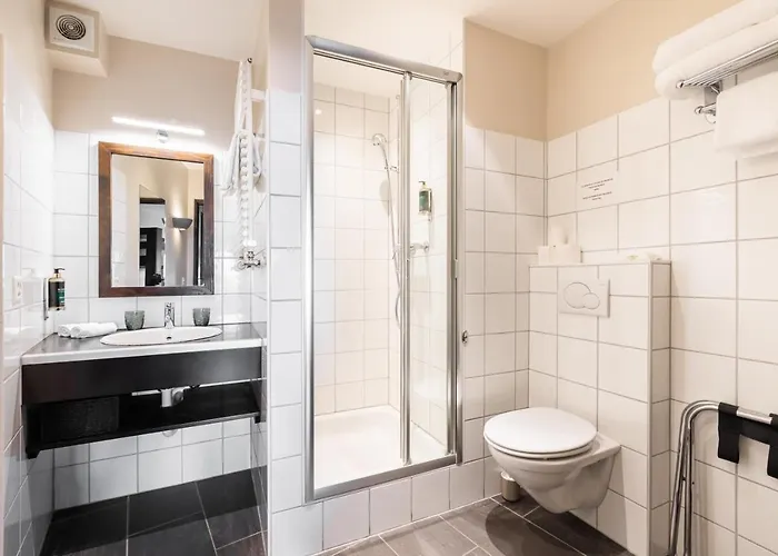 No 8 Bed & Bar 酒店