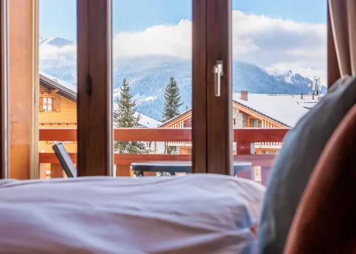 No 8 Bed & Bar 酒店 3*