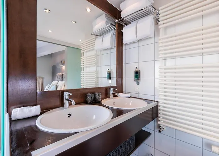 No 8 Bed & Bar 酒店