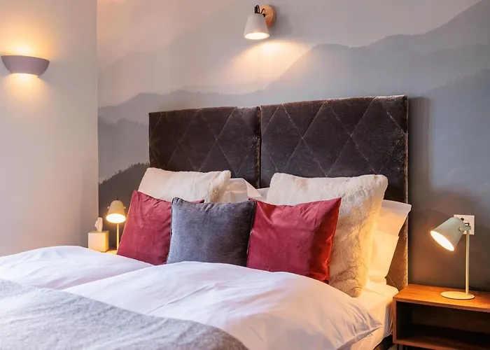 酒店 No 8 Bed & Bar 3*