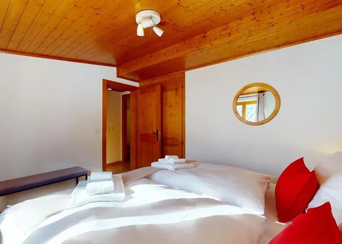 No 8 Bed & Bar Hotel