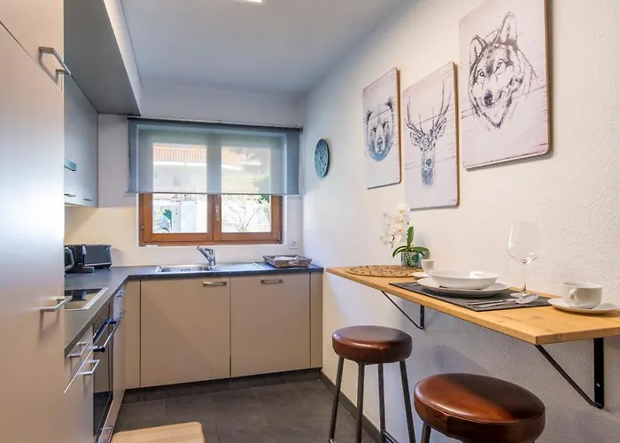 酒店 No 8 Bed & Bar 3*