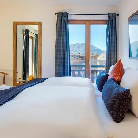 No 8 Bed & Bar 3*
