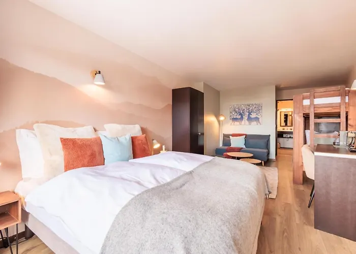 Hotel No 8 Bed & Bar